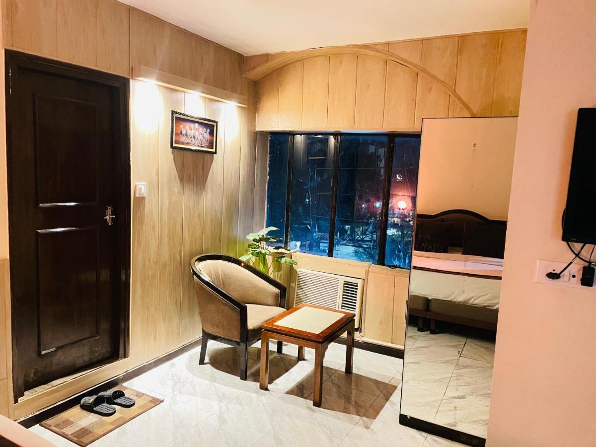 The Royal Presidency Inn Lucknow Buitenkant foto