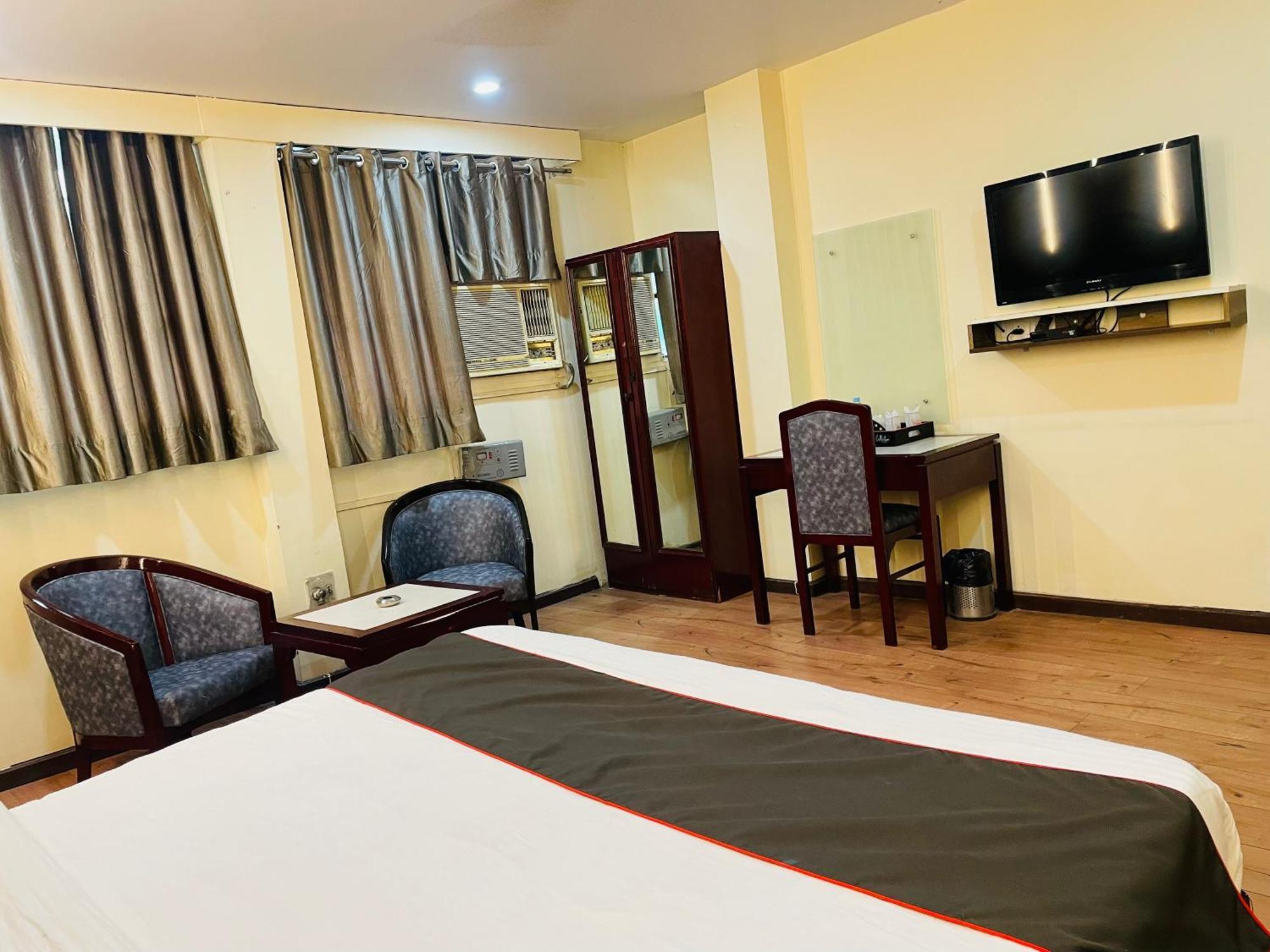 The Royal Presidency Inn Lucknow Buitenkant foto
